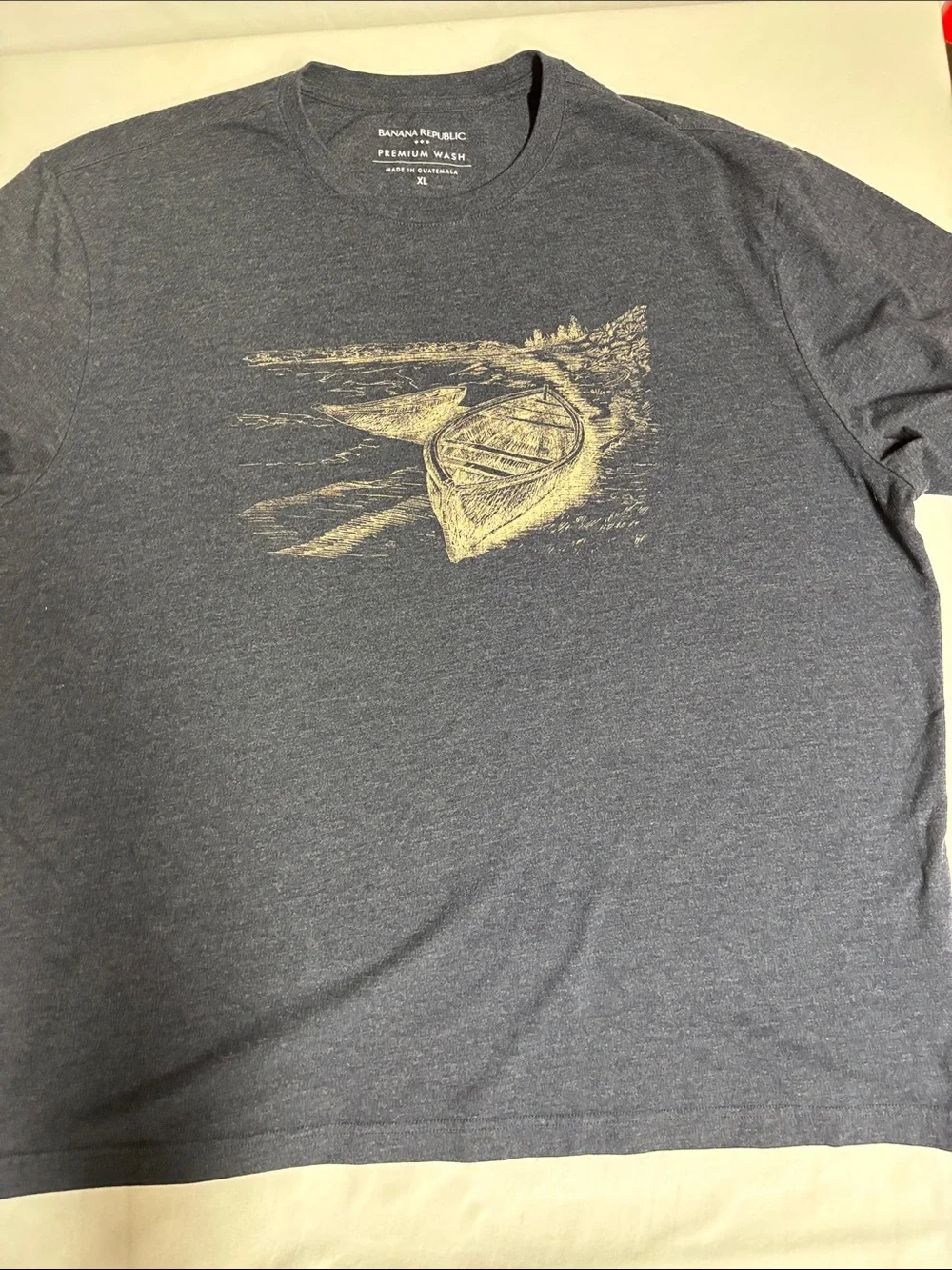 Banana Republic Premium Wash Men’s XL Canoe Graphic T Shirt Heather Navy